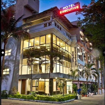 סוראט Hotel Executive מראה חיצוני תמונה